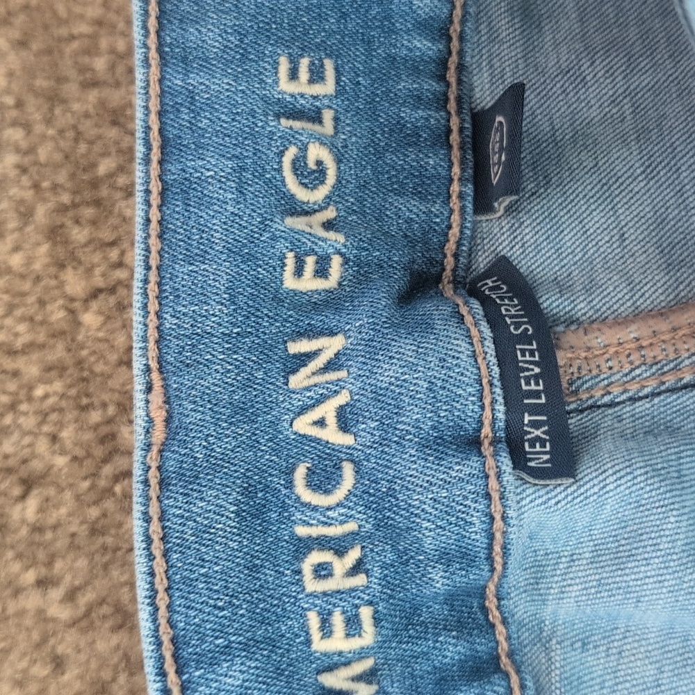 BNWOT.  AE Next Level Low-Rise Artist. Light Blue Ankle Jeans. 10 Short "10P" - Picture 8 of 10